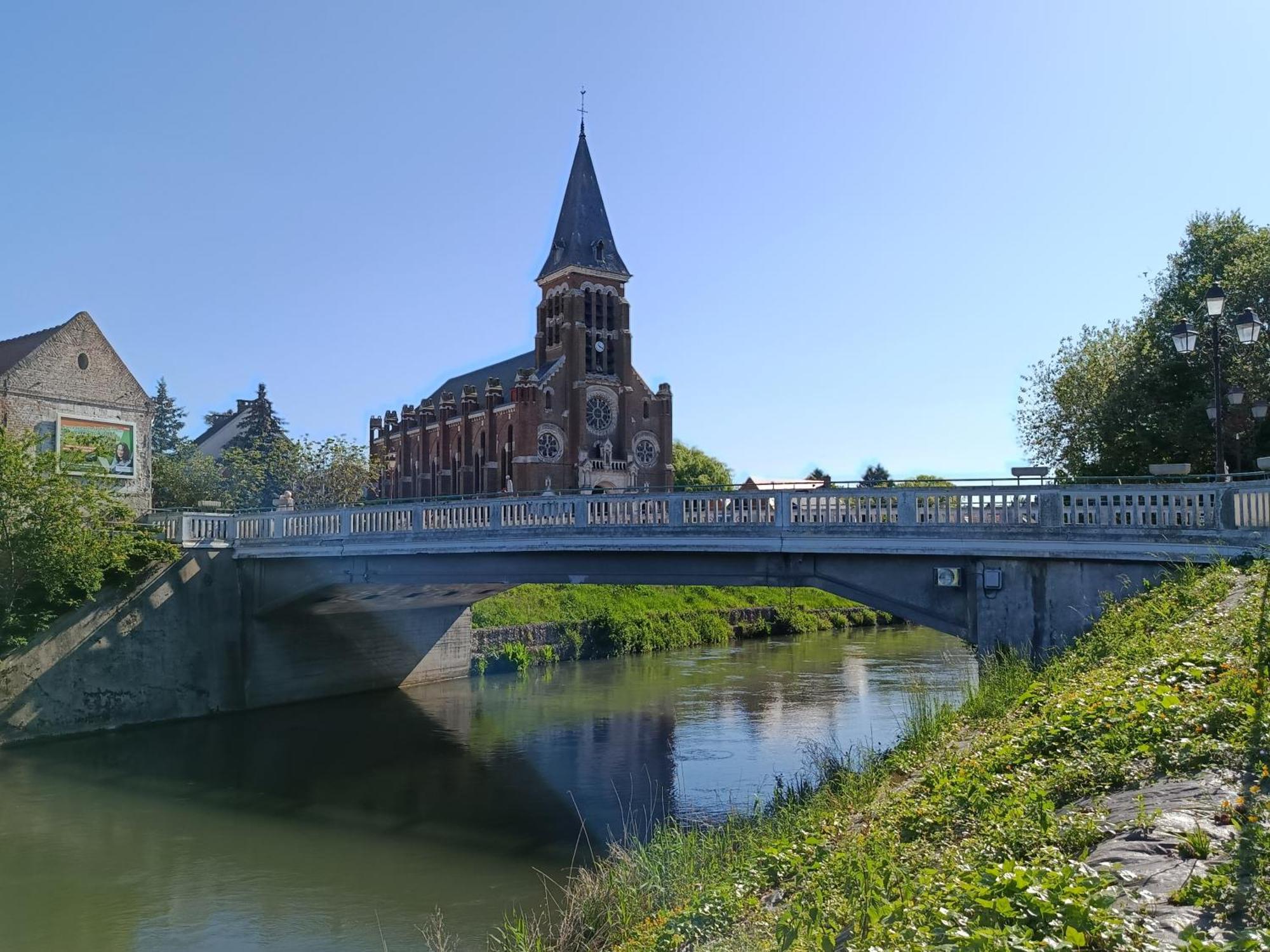 Aux 10 Ponts - Gite Aux Abords Du Fleuve La Somme - La Mer A 30 Min - La Nuit Pour 6 Voyageurs Ngoại thất bức ảnh
